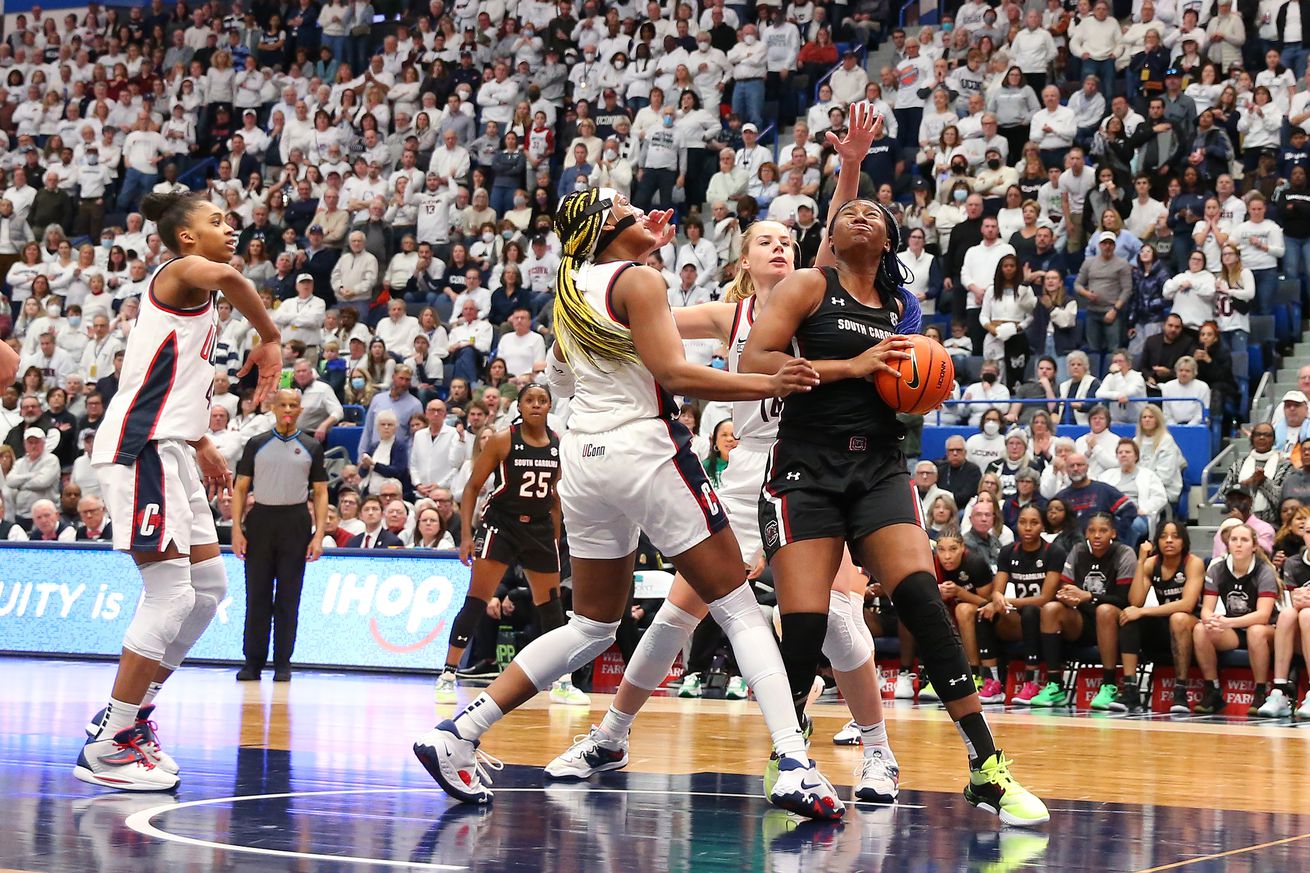 COLLEGE BASKETBALL: FEB 05 Womens South Carolina at Uconn