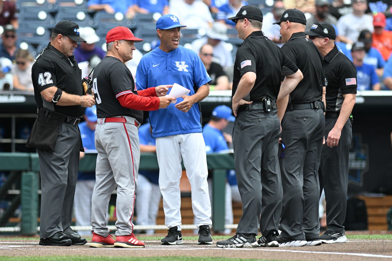 NCAA Baseball: College World Series-Kentucky v NC State