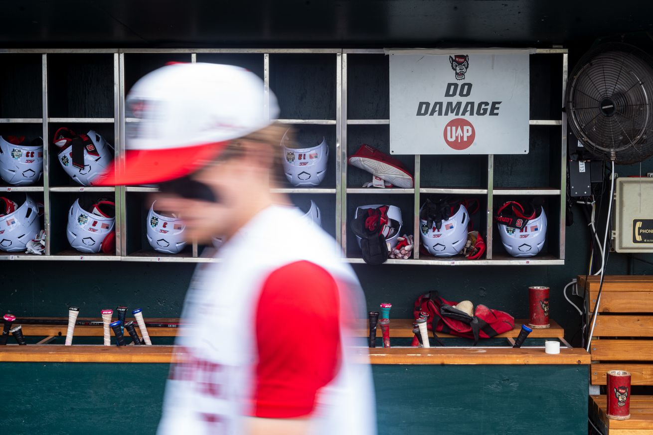 NCAA Baseball: College World Series-Florida v NC State