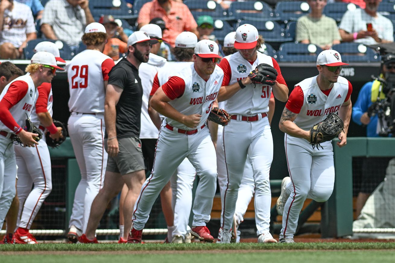 NCAA Baseball: College World Series-Florida v NC State