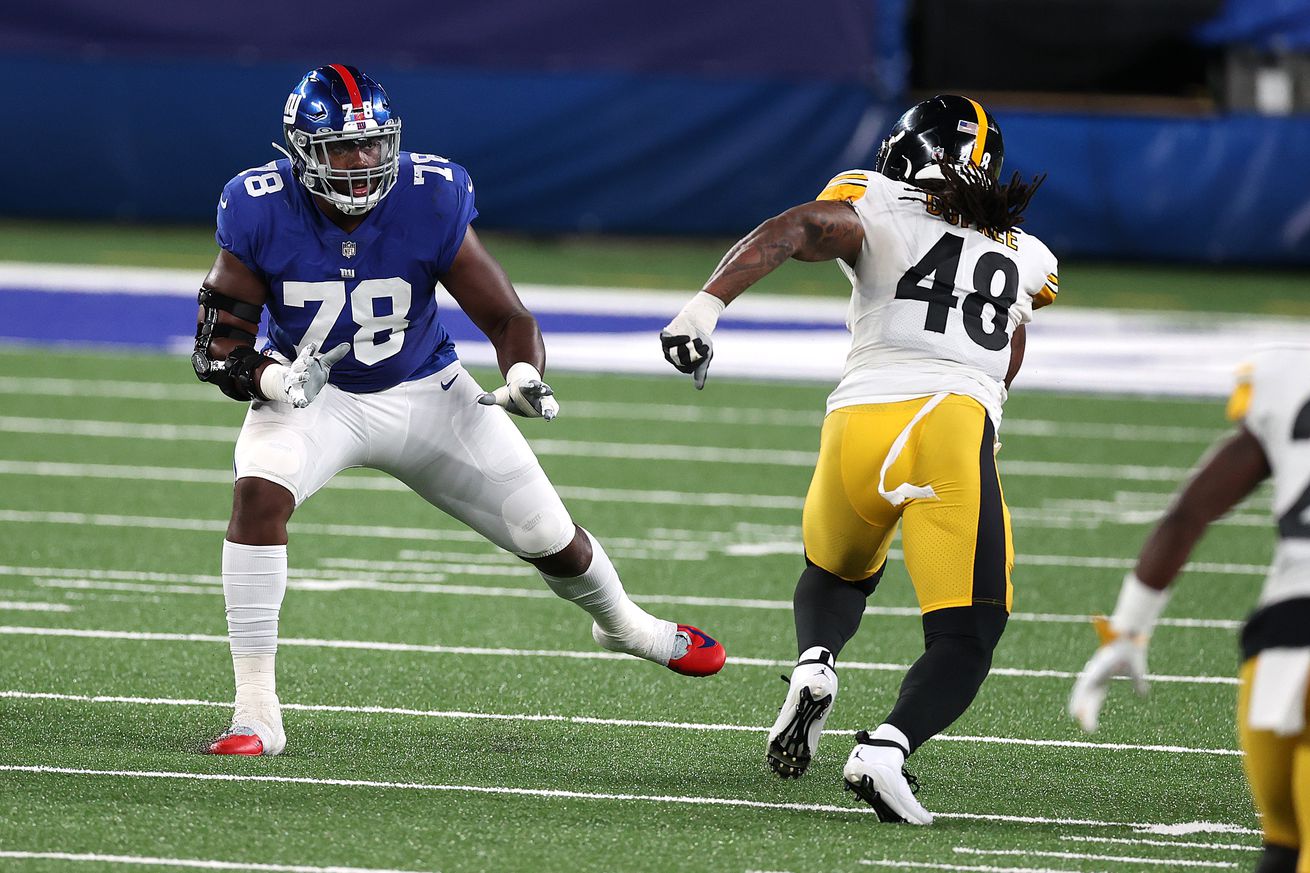 Pittsburgh Steelers v New York Giants