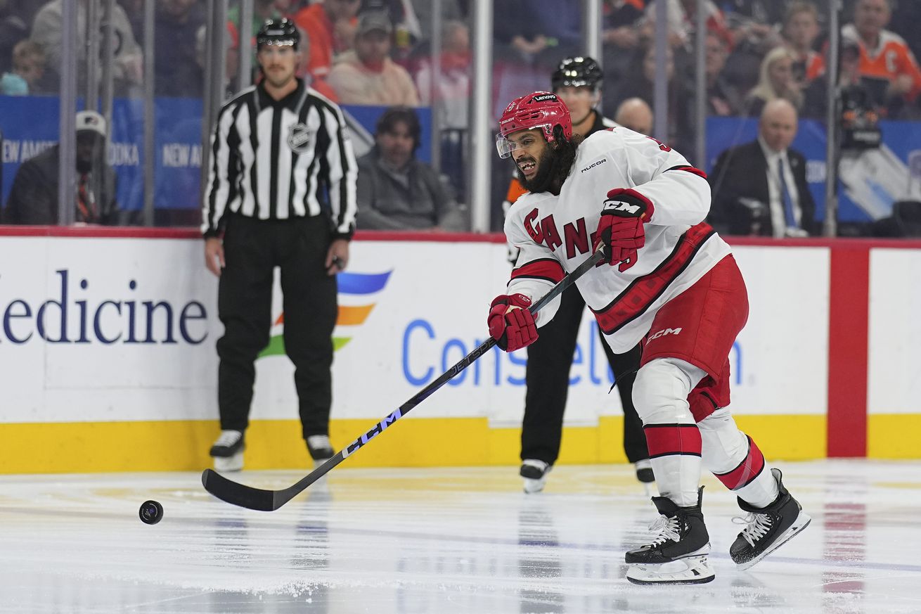 Carolina Hurricanes v Philadelphia Flyers