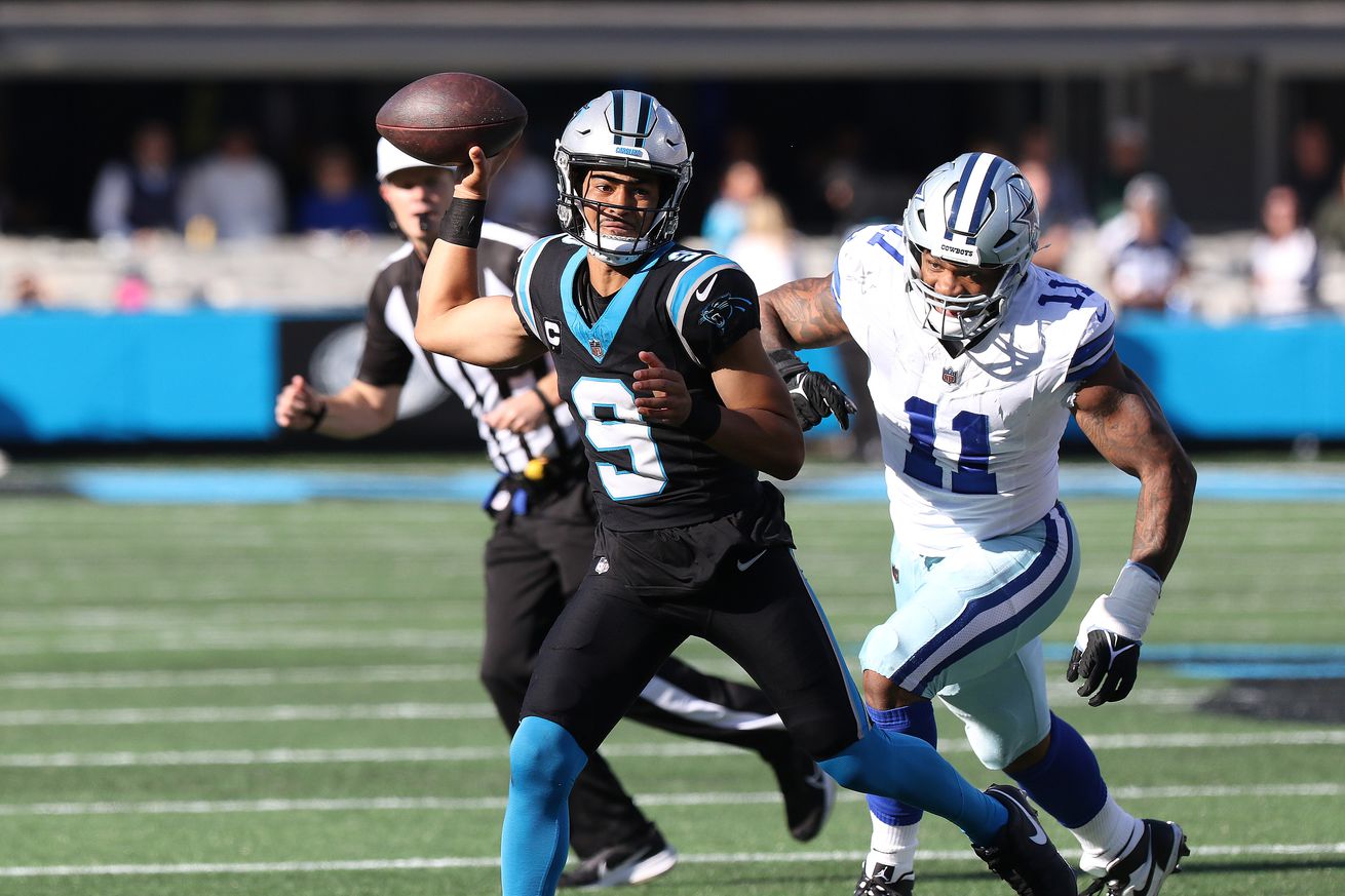 NFL: NOV 19 Cowboys at Panthers