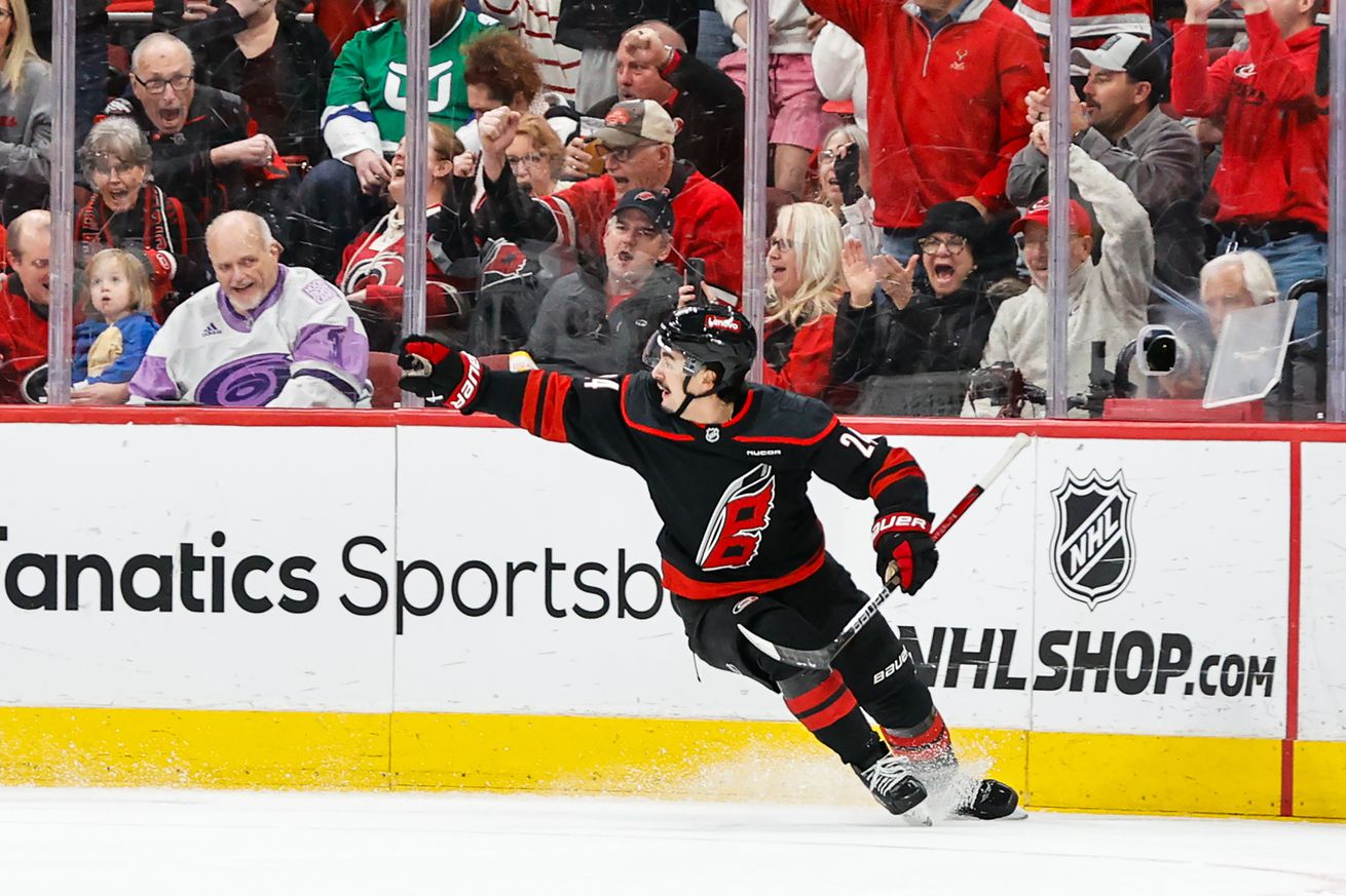 Chicago Blackhawks v Carolina Hurricanes